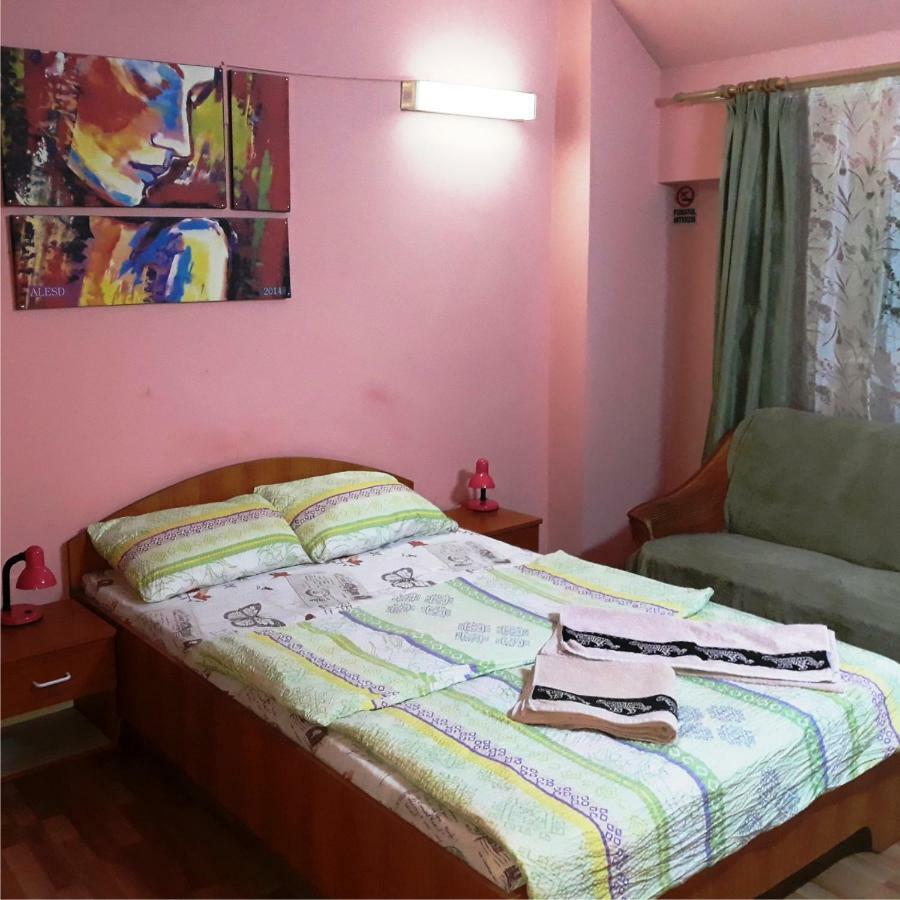 Hostel Pascalis Alesd Exterior photo